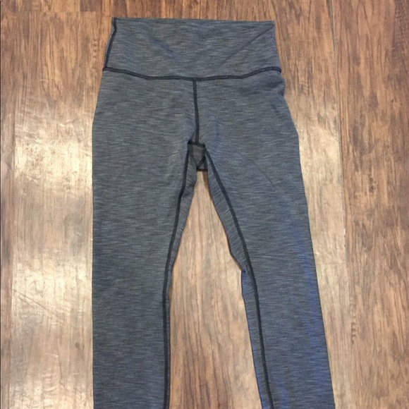 lululemon athletica Pants - Lululemon high waisted capris size 6